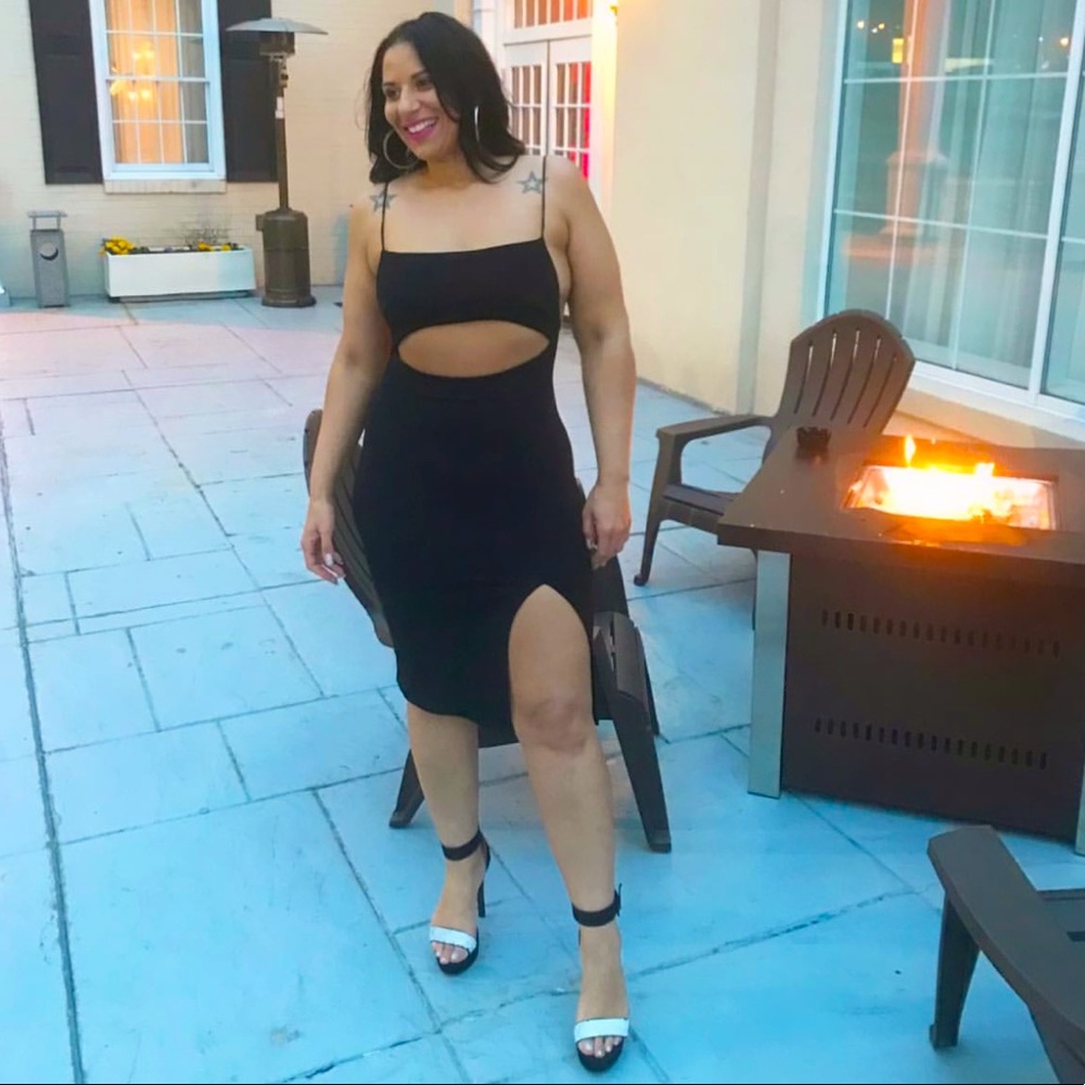 Dress size Large worn once to a wedding.